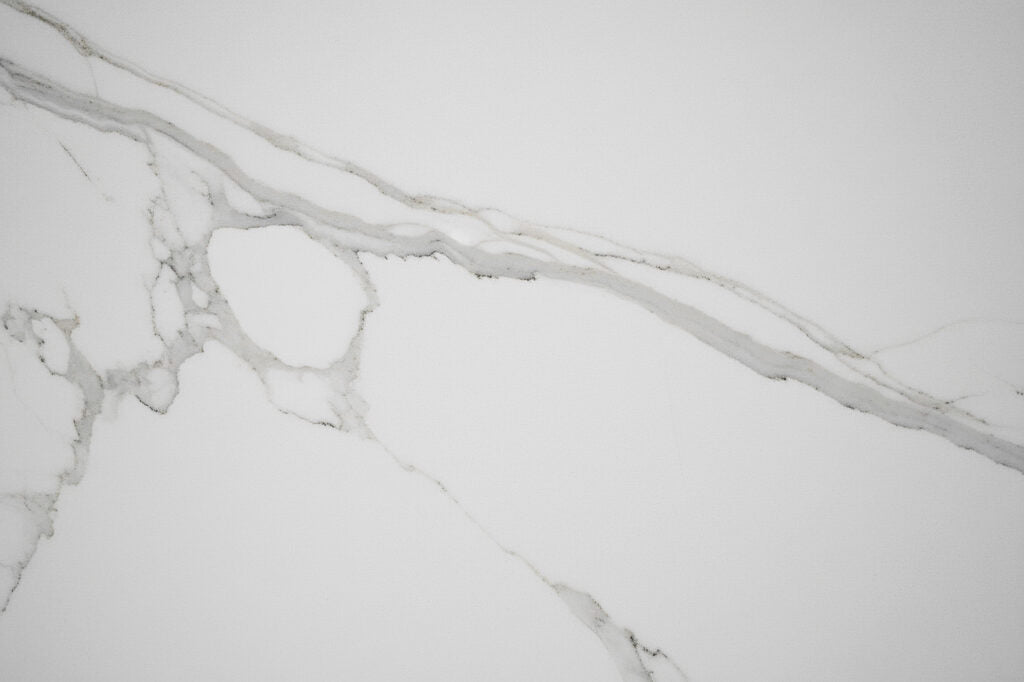 7702 ZERO SILICA White with Grey veining Rectangular Engineered Stone