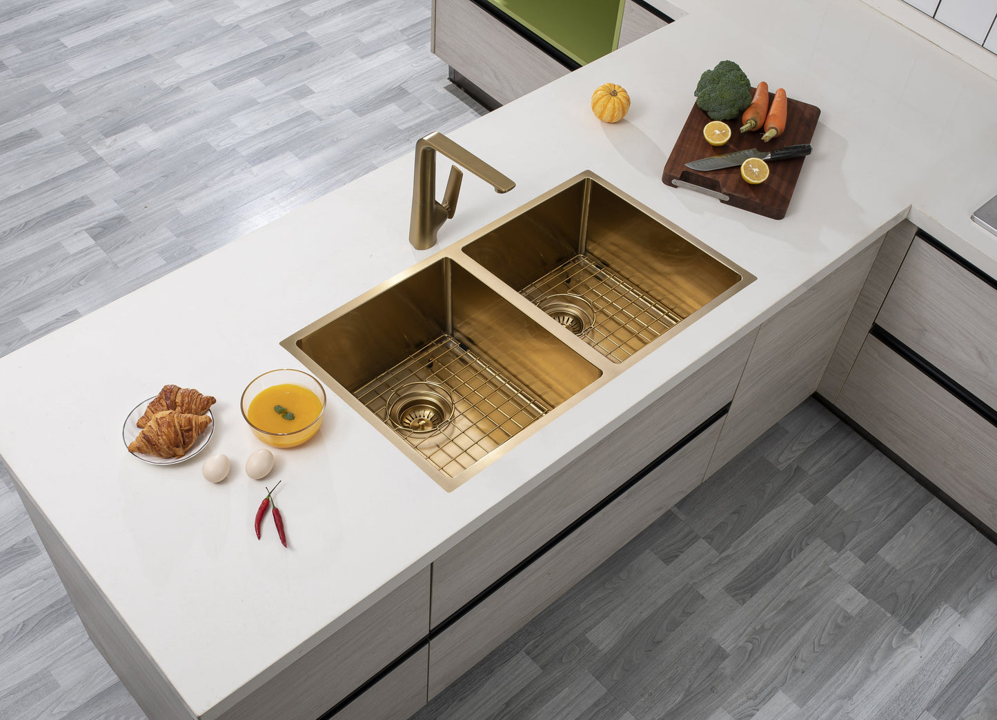 TWM9.2 TWM Brushed Yellow Gold Top/Undermount/Flush mount Sink